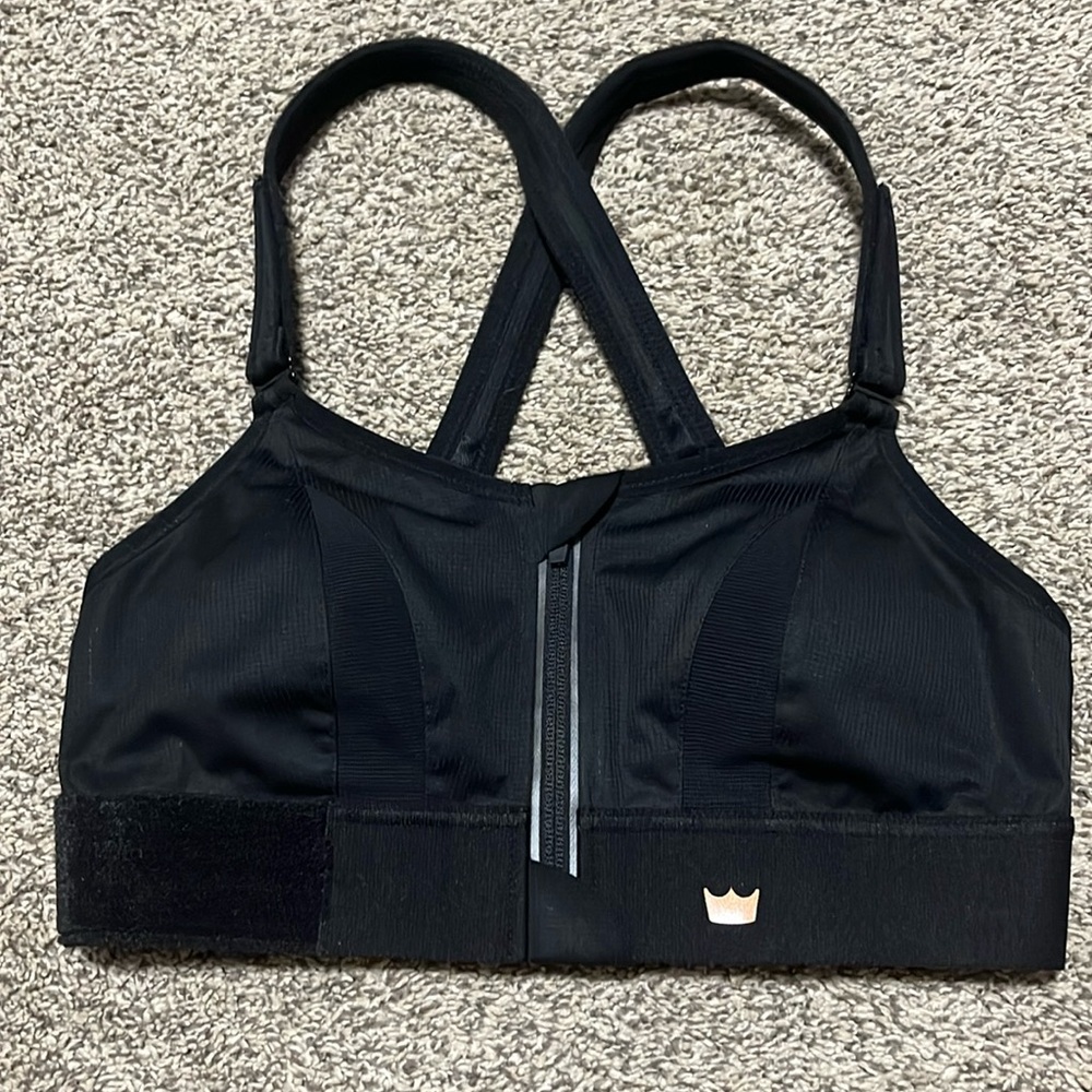 SHEFIT | Ultimate Sports Bra. Women’s size Medium.